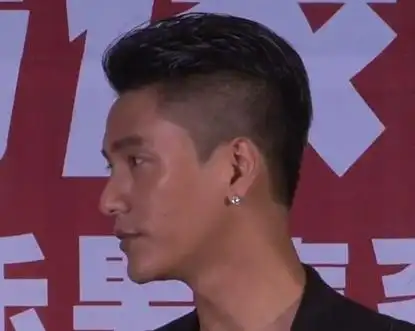 我想留这种莫西干式的背头,但发质偏硬,需要烫发吗?