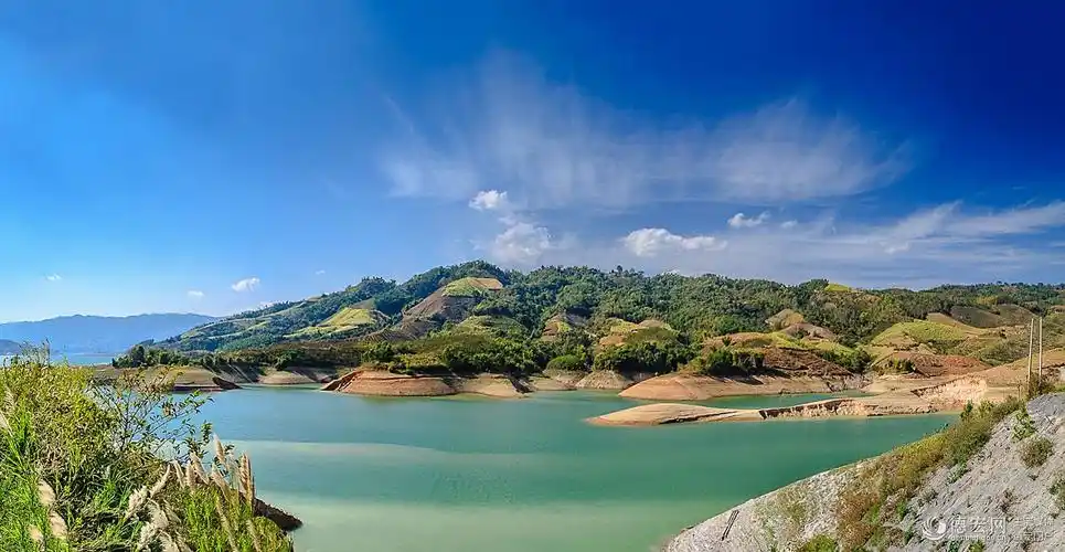 龙江,如诗如画… - 画卷德宏 - 德宏网 - 孔雀之乡德宏网上百科全书