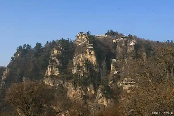 崆峒山,位于中国甘肃省平凉市,是中国道教名山之一,也是国家级风景