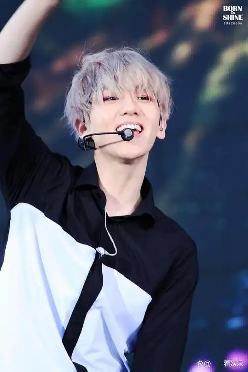 边伯贤宣布成立个人公司,和好友培养编舞家及舞者