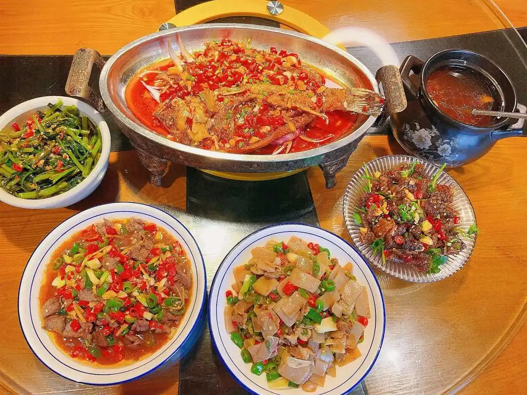 福至尊鱼羊馆11890五菜一汤.