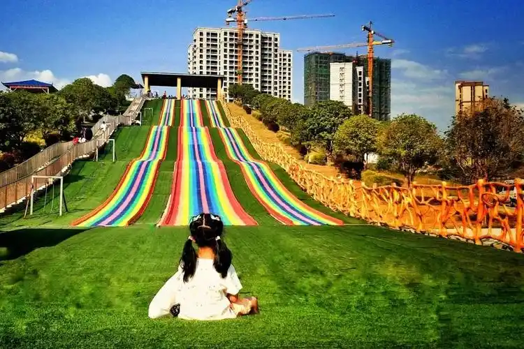 桃花江竹海旅游度假区(胡再宏)