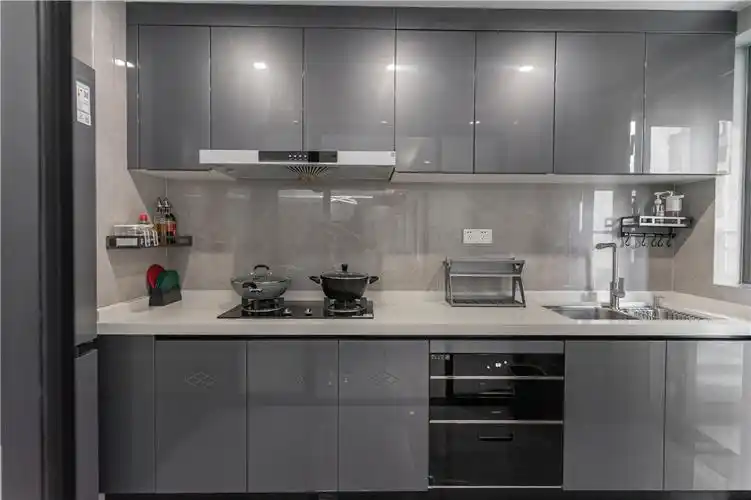 三联动推拉门打造明亮厨房点击选设计师【意式极简】——189﹐四居室