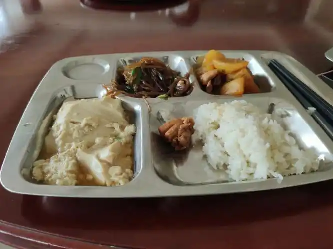 午饭吃什么  #晒晒我的工作餐  #食堂