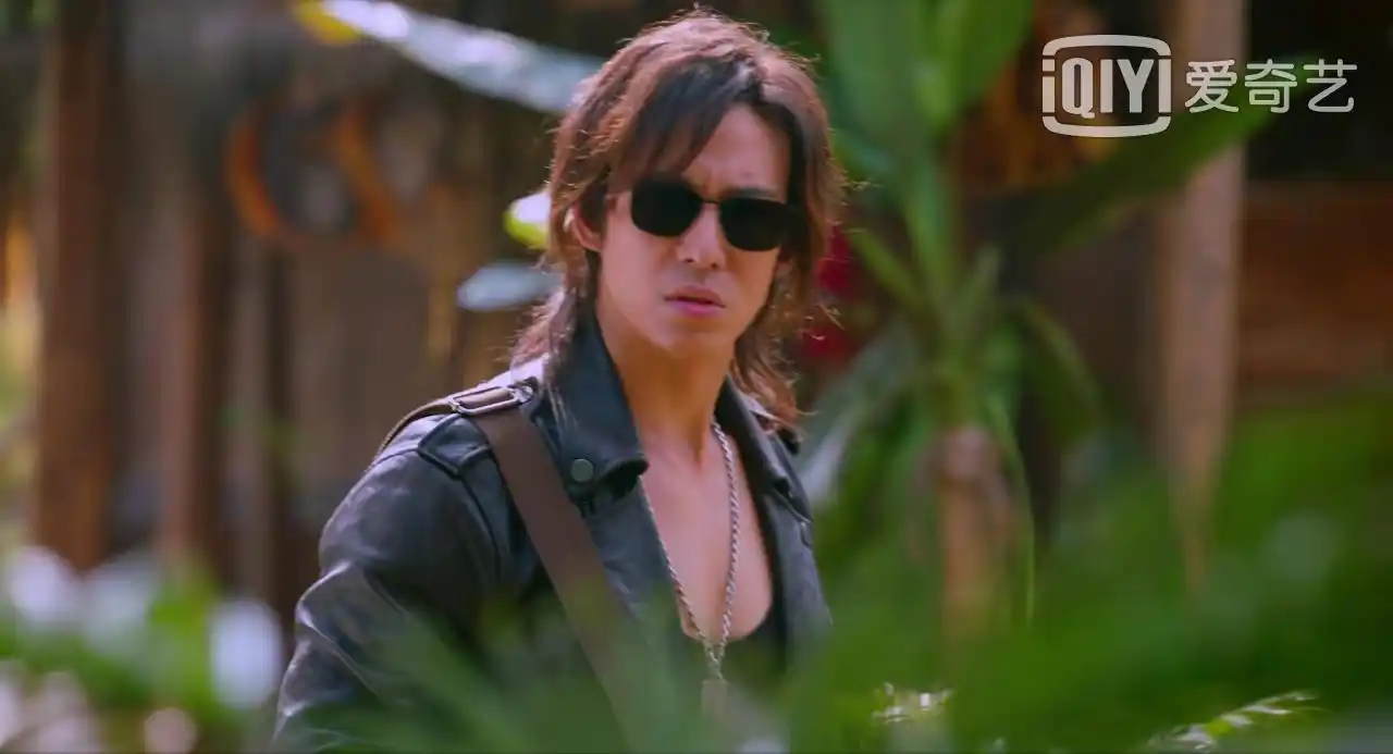 原创朱一龙《重启》中陈楚河也备受好评,黑瞎子的眼睛到底怎么回事?