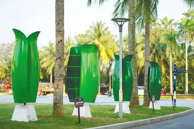 2024年年会"展望老龄友好型社会"分论坛主持人,艾问传媒创始人艾诚表