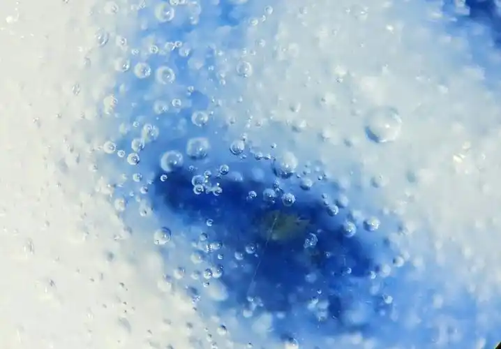 青花吃胎入骨及老化痕迹变色气泡