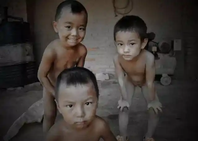 苏北农村独有的一道风景光着膀子过夏天