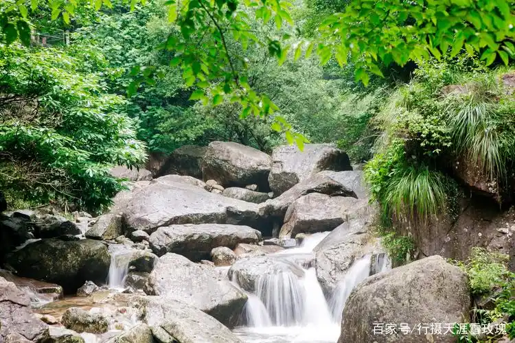 夏天去这里很凉快,原来一张门票可以玩四个景区了