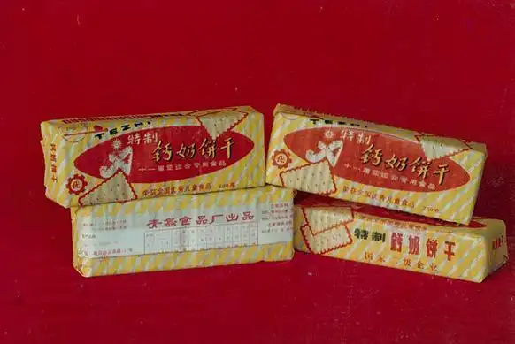 a股飘来钙奶饼干香!上市的"童年回忆"还有哪些?