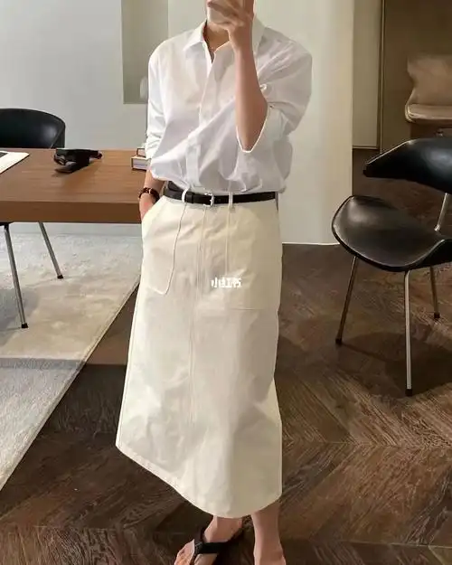 白衬衫搭半身裙