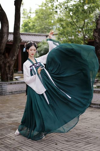 改良汉服女齐胸襦裙正品原创古装日常可穿墨绿色飘逸仙气上班女款