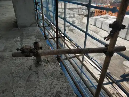 建筑工程脚手架连墙件
