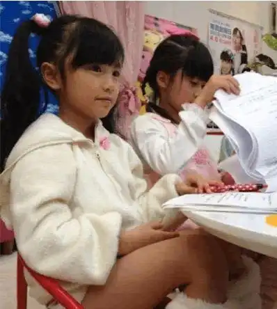 日本小学生早恋竟然4个人就有一个在恋爱