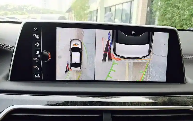 宝马原厂上帝视角360全景环视影像安装升级方法青岛老王玩车介绍一下