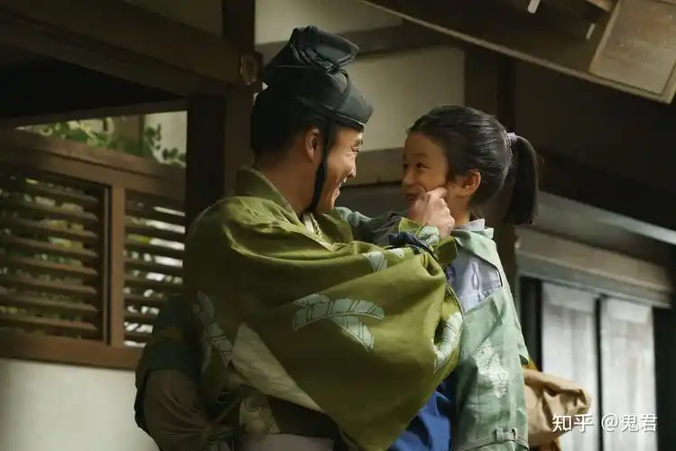 上集,剧作设计了五个与义经相关的三角关系,分别是义经—后白河法皇