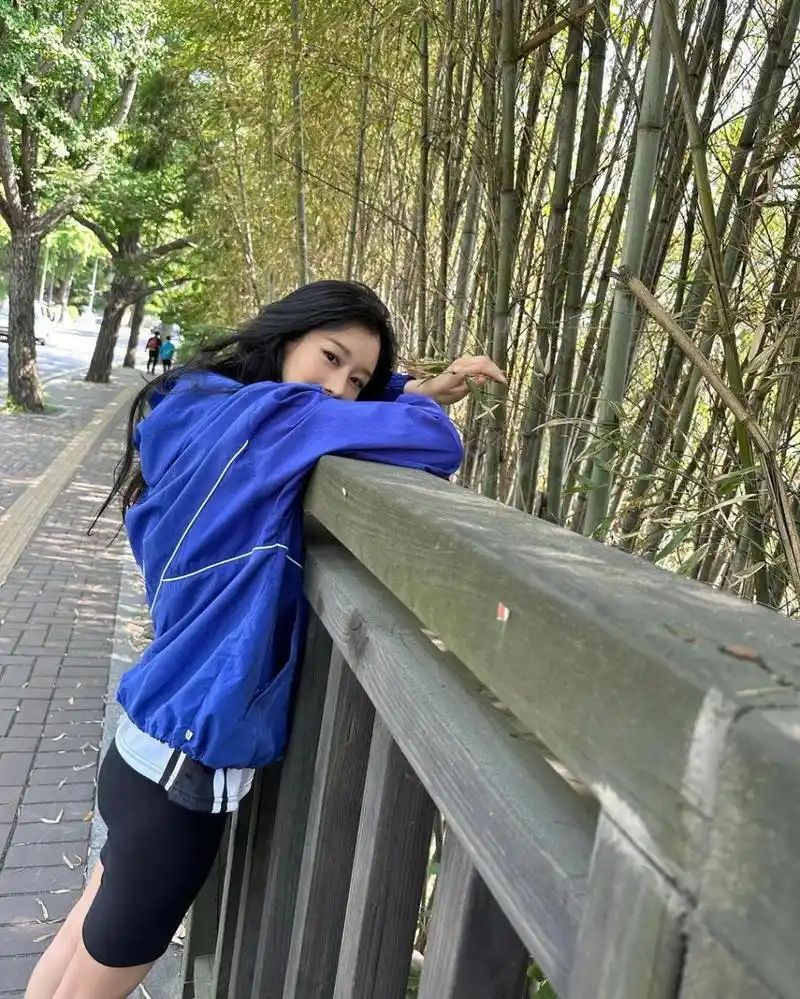 徐睿知今日更新生活照 	 许久没有分享日常的女演员,自重回ins平台