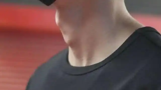 这个部位就是男生长大脖子上的喉结,对于女生来讲