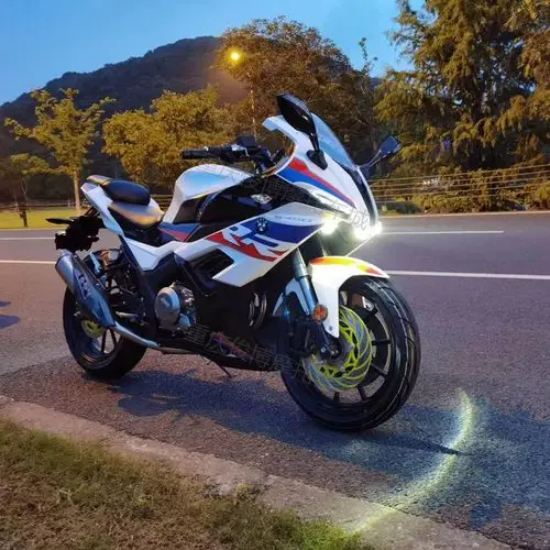 新款排量跑车400cc魔影宝马摩托车水冷电喷abs摩托车整车