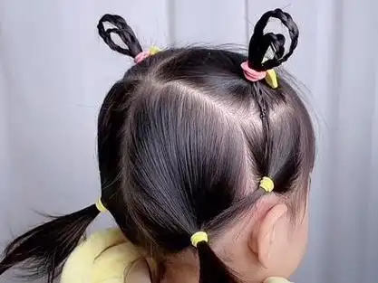 头发又短又少的宝贝也可以编哦,简单又好看#两岁宝宝编发 #短发宝宝
