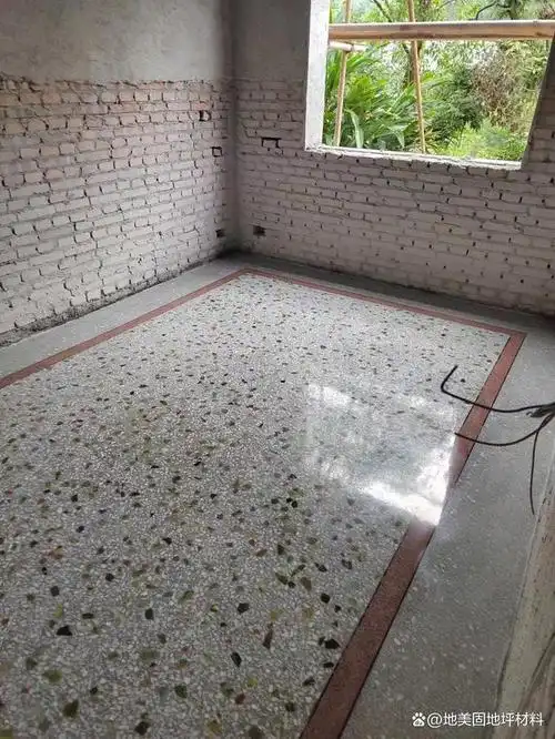 水磨石地坪和金刚砂耐磨地坪的区别