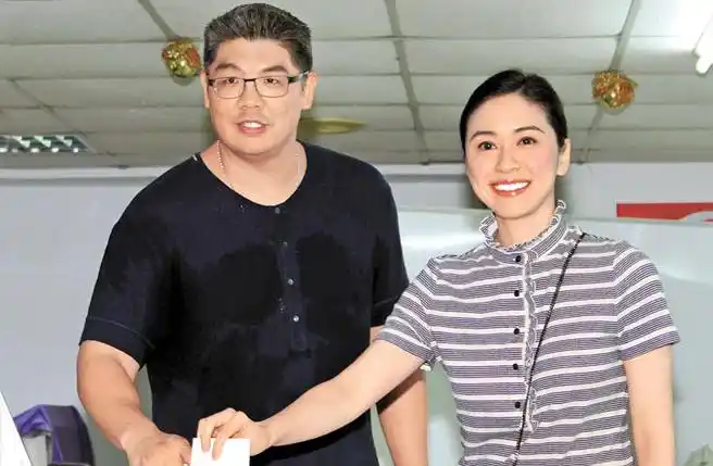 台媒:连胜文美妻蔡依珊成连家最强"吸票机"(图)