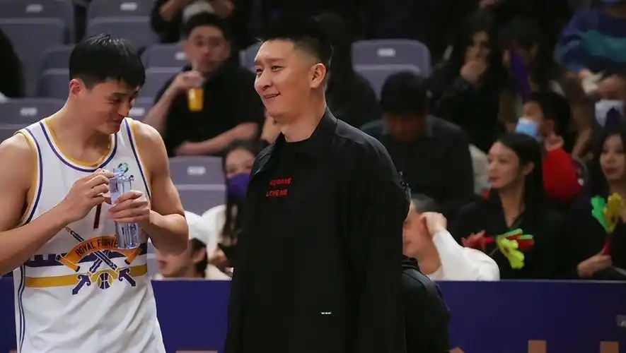 北控男篮邀请孙悦加盟或替代马布里,球队主力将赴美进行特训_赛季