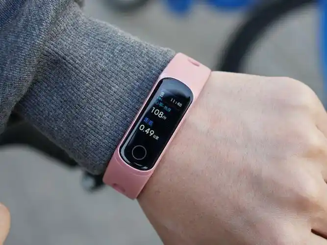 荣耀手环5i体验便捷usb随充健康运动好助手