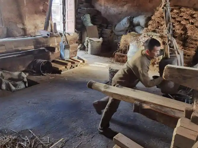 其它 皖南木榨油 写美篇皖南秋色 ———原始蛮力的皖南木榨油 木榨油