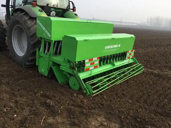 英格索兰2bfgm20施肥灭茬旋耕联合播种机