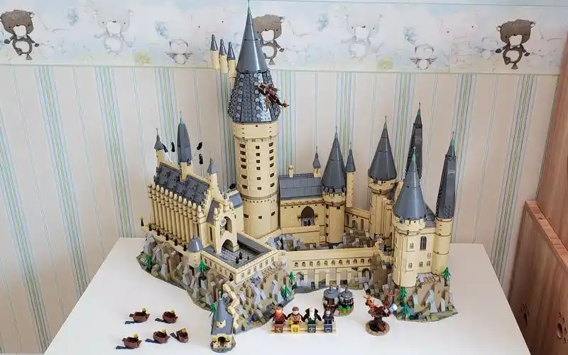 乐高71043哈利波特霍格沃茨城堡