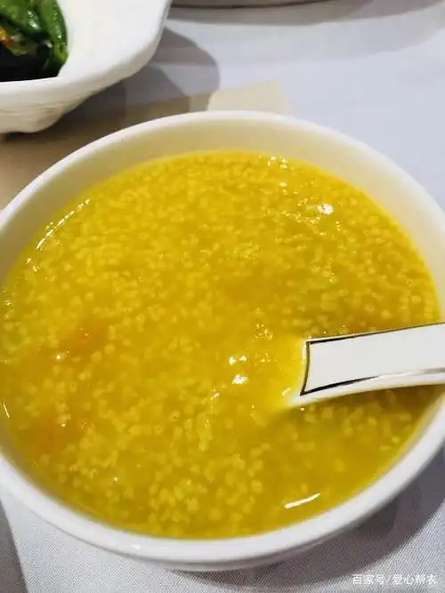 夏季养胃5款小米粥,养心安神还美容