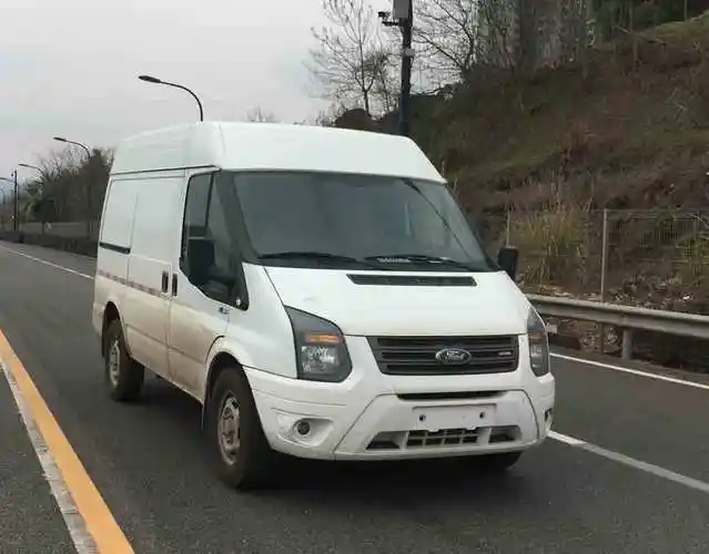 江铃全顺厢式运输车 jx5040xxytd-l6