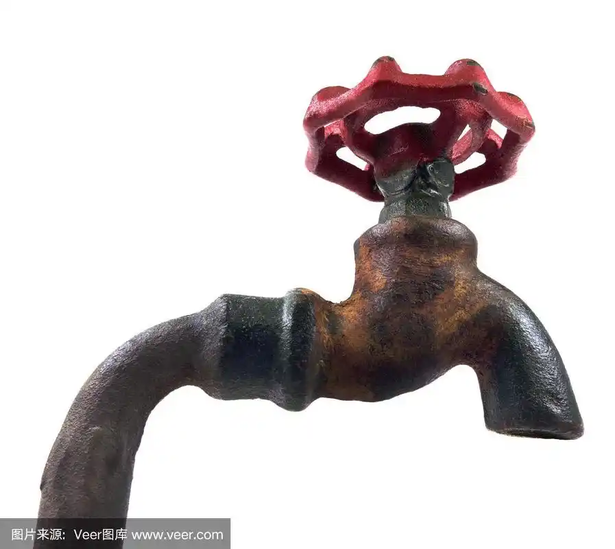 孤立的老式水龙头