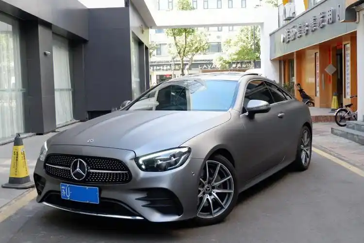 奔驰改色amg山灰奔驰原厂色中的运动健将