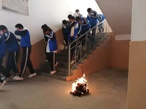 高唐中学消防演练