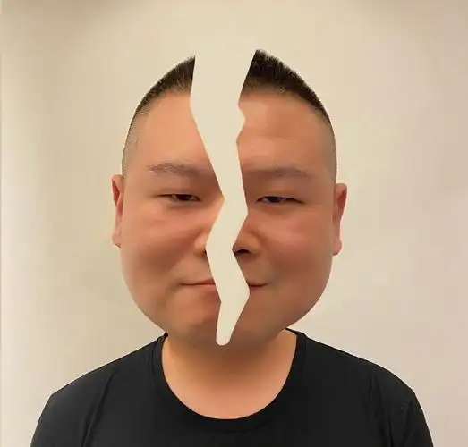 简介:岳云鹏cos微信新表情搞笑图片,分享一组岳云鹏图片给大家,图中的