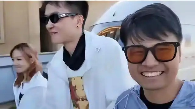 启大大某手合约到期公开与集梦会长团建或将开启新平台征程