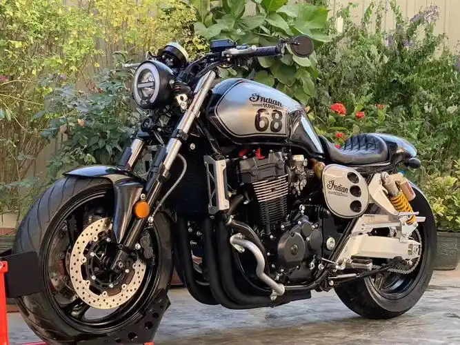 进口本田cb400重机摩托车小黄蜂250复古街车大排量四缸跑车公路赛