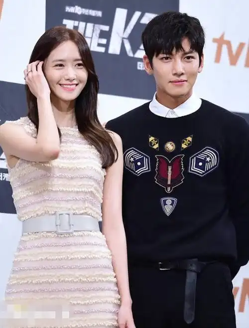 9月20日上午,韩国tvn新剧《the k2》举行开播发布会,池昌旭,林允儿,宋