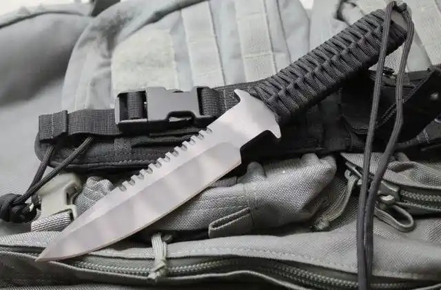 各国特种部队格斗刀具大观_匕首