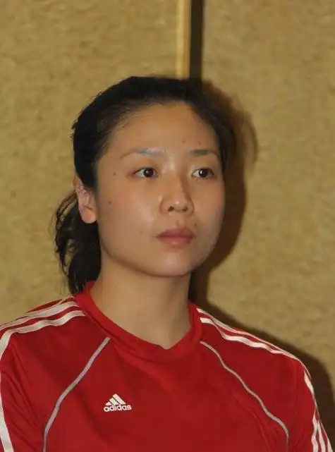 正式任命!36岁魏秋月正式上任,中国女排寄予厚望,蔡斌乐开花