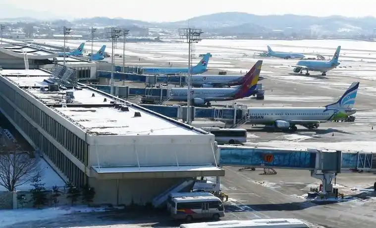 韩国金浦机场