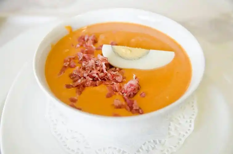 盘点西班牙最受欢迎的夏日冷汤