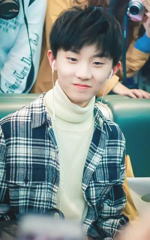 可爱满分的马嘉祺