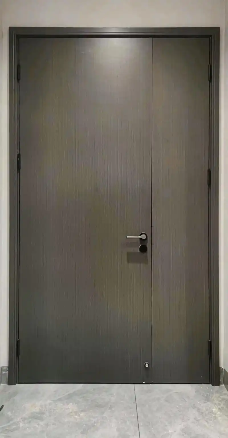 全简子母门.子母门是一种双开门,两边的门大小不一样,宽一些的 - 抖音