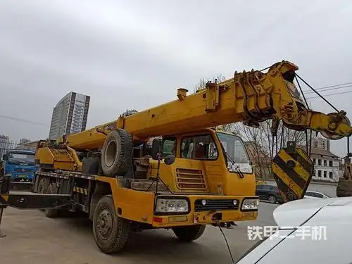 徐工qy20b起重机