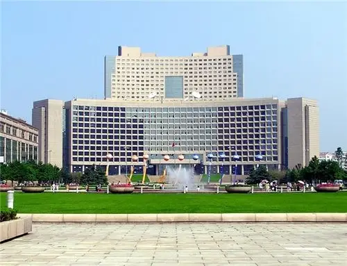 山东青岛市政府大楼