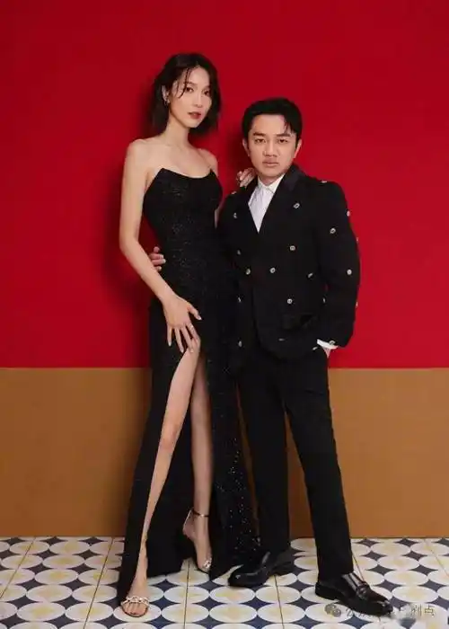 1亿海景复式豪宅曝光!与李亚男结婚九周年大晒恩爱_一家_平台_位置