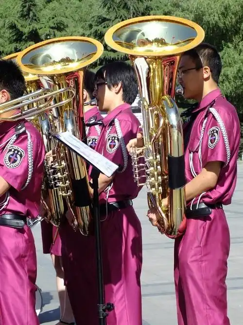 铜管乐队